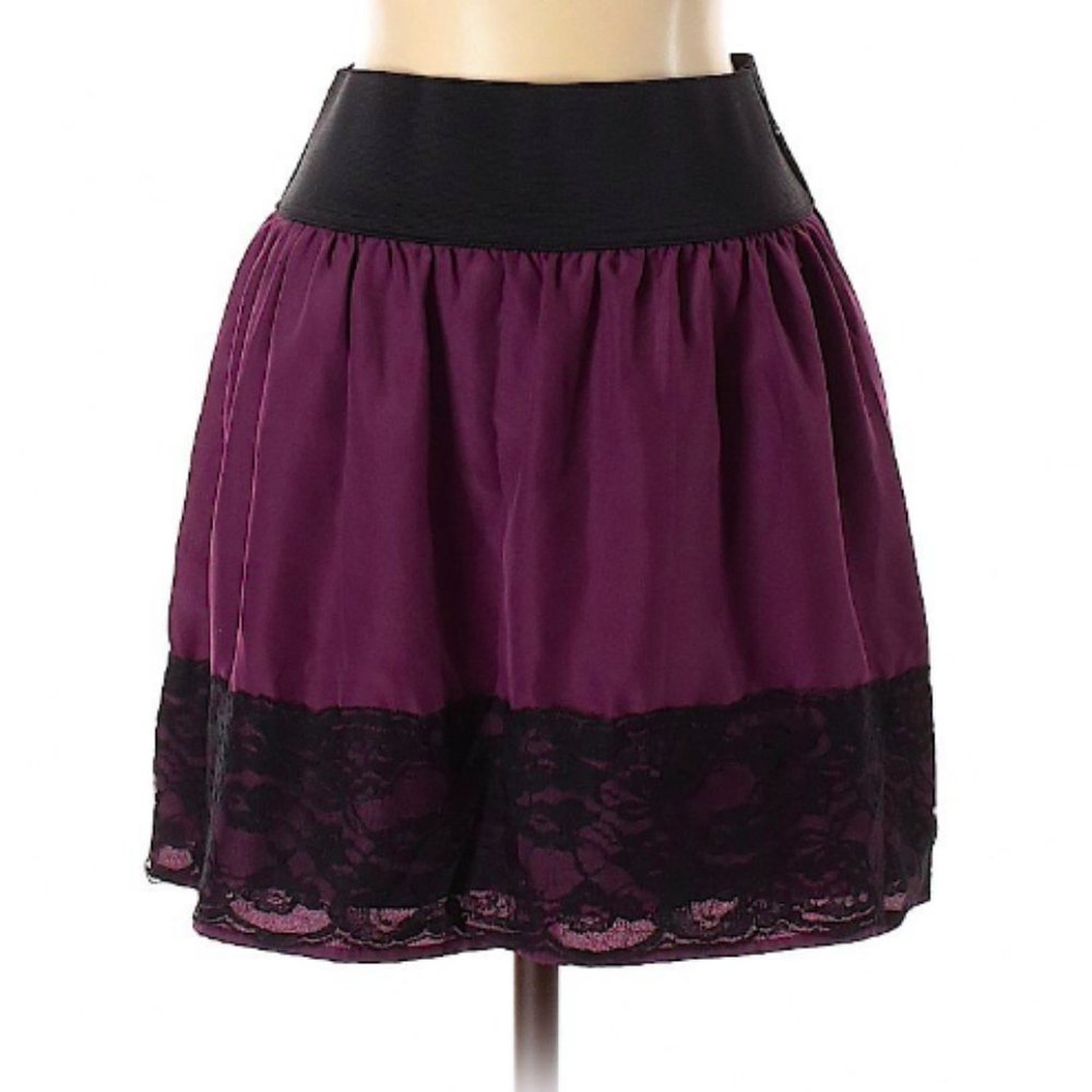 NWOT Stooshy Purple & Black Lace Mini Skirt